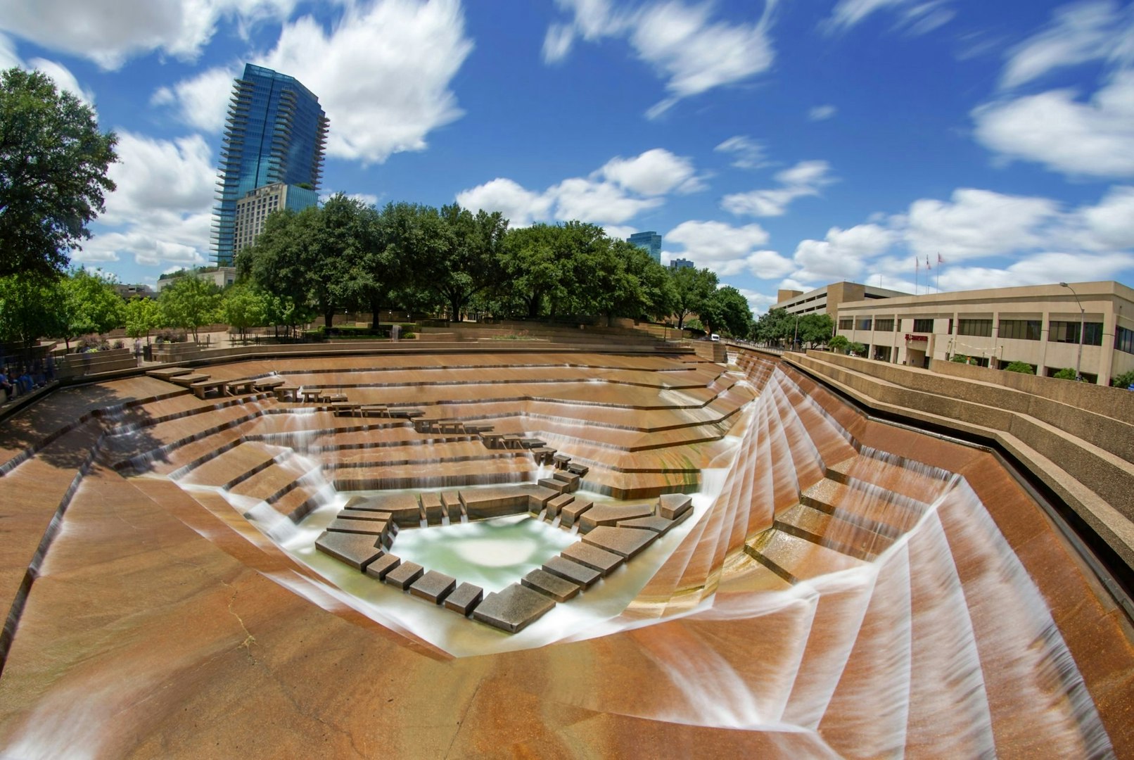 Fort Worth Water Gardens Activities